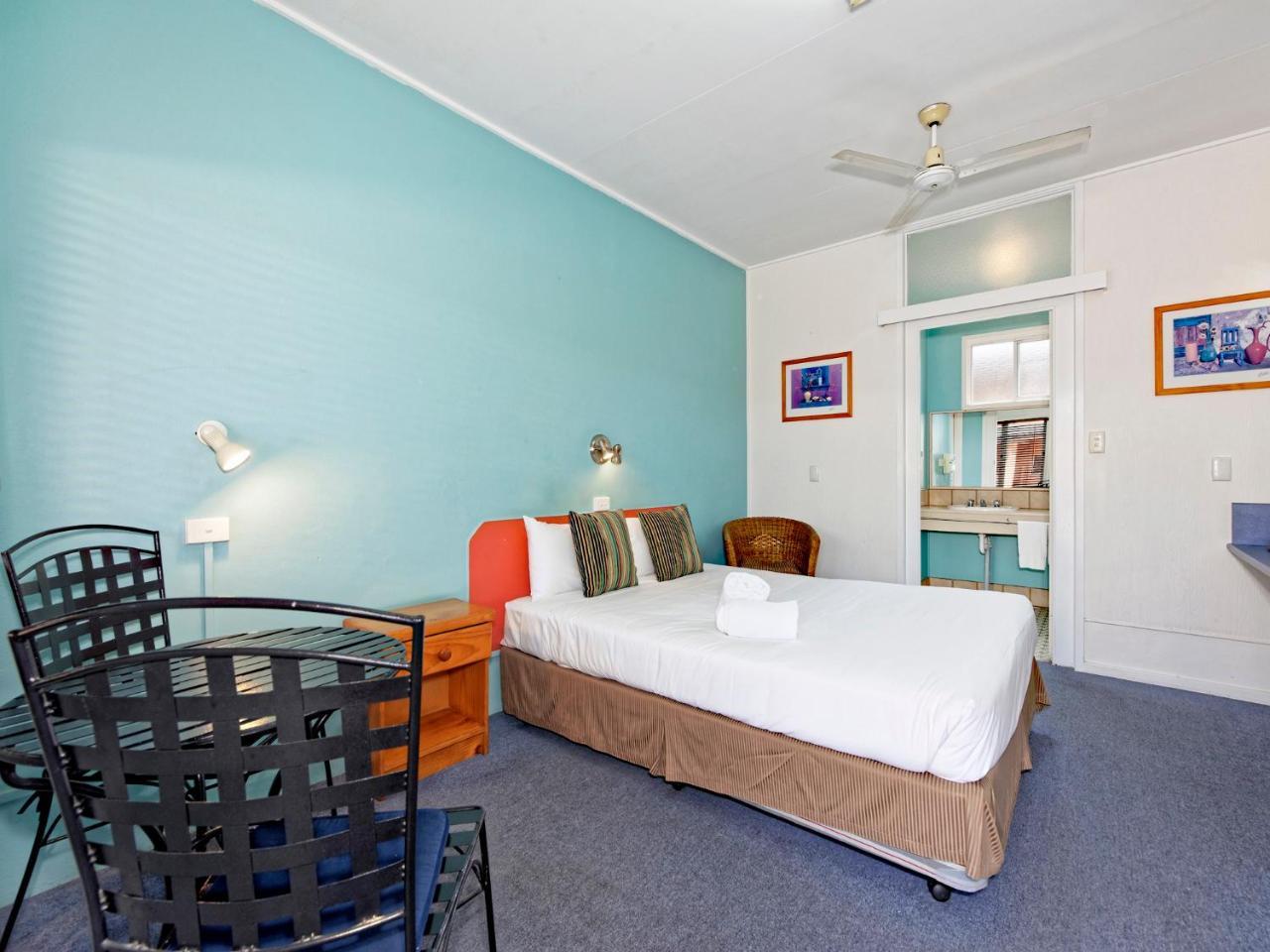 Riviera Motel בונדברג מראה חיצוני תמונה